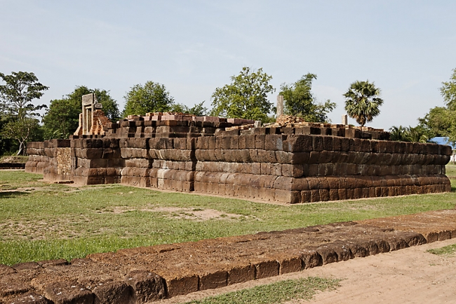 63-Ku Ban Prasat-011